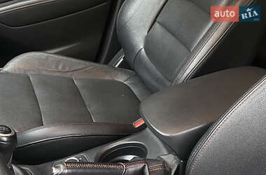 Позашляховик / Кросовер Mazda CX-5 2014 в 