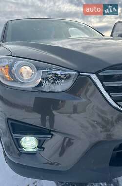 Позашляховик / Кросовер Mazda CX-5 2016 в 