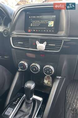 Позашляховик / Кросовер Mazda CX-5 2016 в 