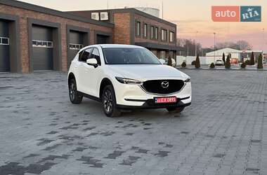 Позашляховик / Кросовер Mazda CX-5 2017 в Чернівцях