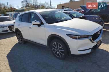 Позашляховик / Кросовер Mazda CX-5 2017 в Луцьку