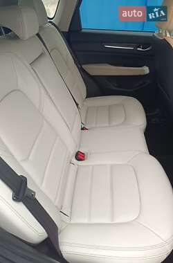 Внедорожник / Кроссовер Mazda CX-5 2018 в 