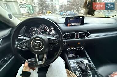 Позашляховик / Кросовер Mazda CX-5 2018 в 