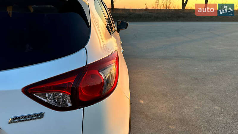 Внедорожник / Кроссовер Mazda CX-5 2014 в Черновцах