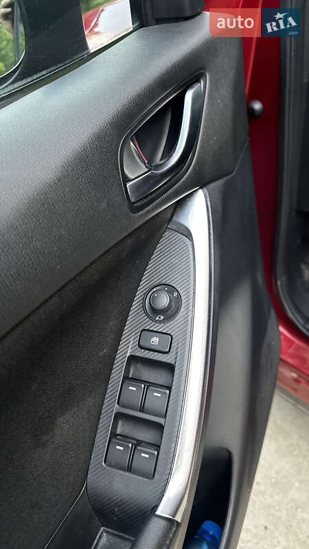 Внедорожник / Кроссовер Mazda CX-5 2015 в Залещиках