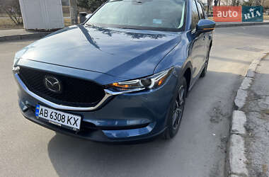 Позашляховик / Кросовер Mazda CX-5 2018 в 