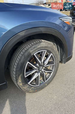 Позашляховик / Кросовер Mazda CX-5 2018 в 