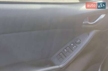Позашляховик / Кросовер Mazda CX-5 2015 в 