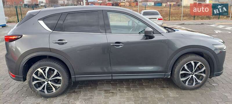 Внедорожник / Кроссовер Mazda CX-5 2017 в Стрые