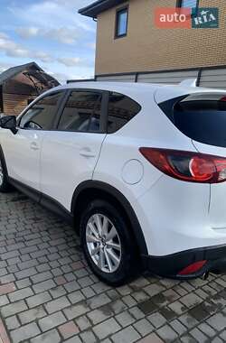 Позашляховик / Кросовер Mazda CX-5 2013 в 