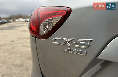 Позашляховик / Кросовер Mazda CX-5 2013 в 