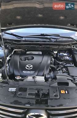 Внедорожник / Кроссовер Mazda CX-5 2016 в 