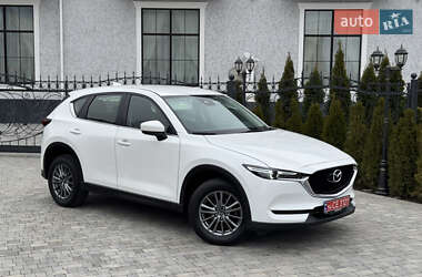 Позашляховик / Кросовер Mazda CX-5 2017 в 