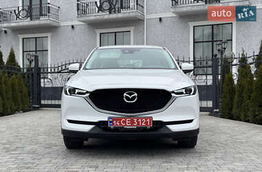 Позашляховик / Кросовер Mazda CX-5 2017 в 