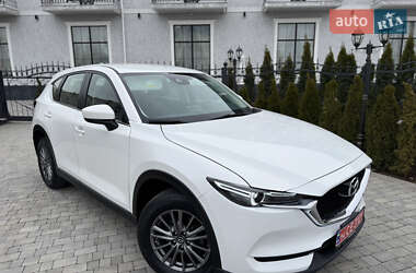 Позашляховик / Кросовер Mazda CX-5 2017 в 