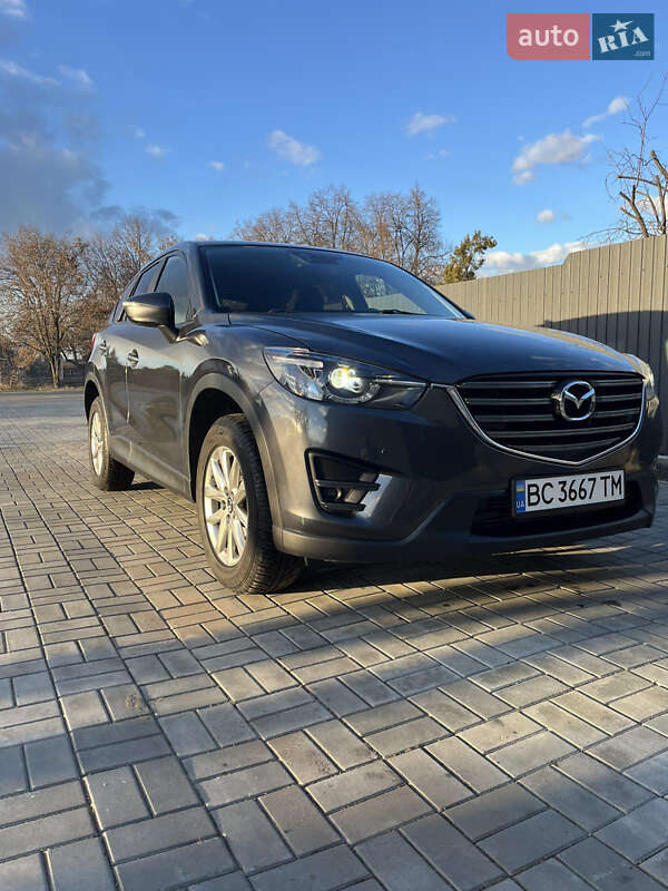 Внедорожник / Кроссовер Mazda CX-5 2016 в Хороле