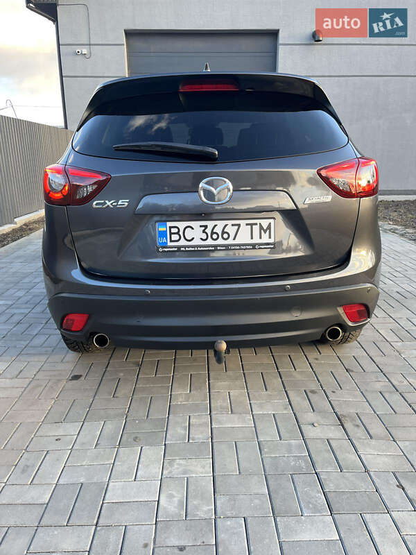 Внедорожник / Кроссовер Mazda CX-5 2016 в Хороле