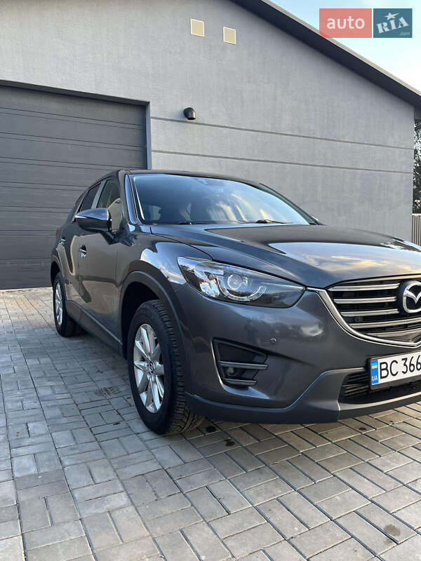 Внедорожник / Кроссовер Mazda CX-5 2016 в Хороле
