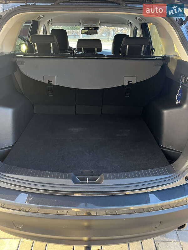 Внедорожник / Кроссовер Mazda CX-5 2016 в Хороле