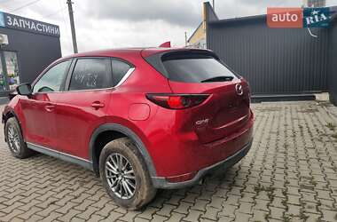 Внедорожник / Кроссовер Mazda CX-5 2017 в 