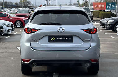 Позашляховик / Кросовер Mazda CX-5 2019 в 