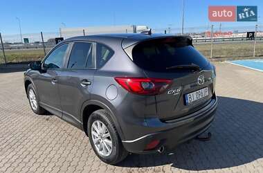 Позашляховик / Кросовер Mazda CX-5 2016 в 