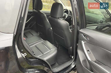 Позашляховик / Кросовер Mazda CX-5 2016 в 