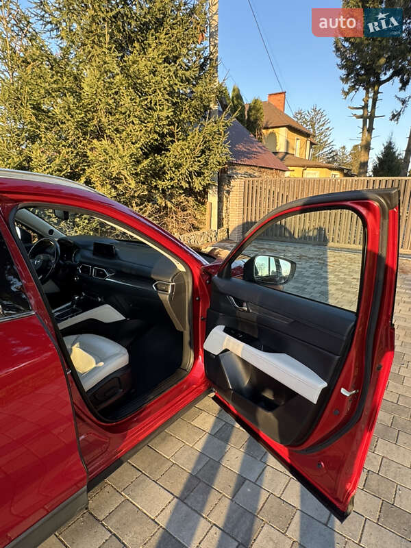 Внедорожник / Кроссовер Mazda CX-5 2019 в Староконстантинове