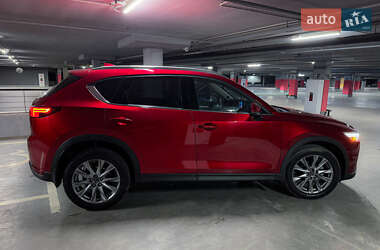 Внедорожник / Кроссовер Mazda CX-5 2018 в 