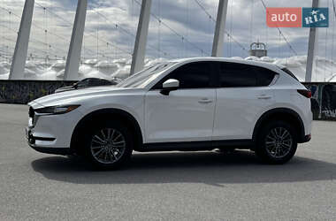 Позашляховик / Кросовер Mazda CX-5 2017 в 