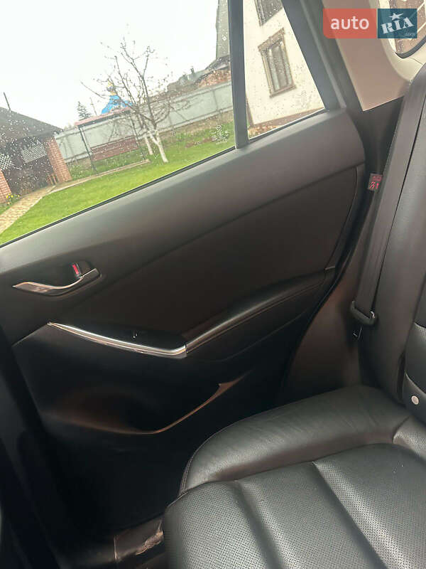 Внедорожник / Кроссовер Mazda CX-5 2015 в Кицмани