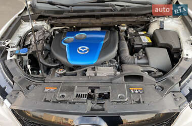 Позашляховик / Кросовер Mazda CX-5 2012 в 