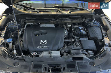 Внедорожник / Кроссовер Mazda CX-5 2017 в 