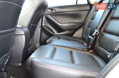 Позашляховик / Кросовер Mazda CX-5 2016 в 