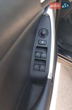 Внедорожник / Кроссовер Mazda CX-5 2013 в 