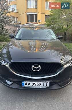 Внедорожник / Кроссовер Mazda CX-5 2017 в Киеве