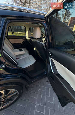 Внедорожник / Кроссовер Mazda CX-5 2015 в 