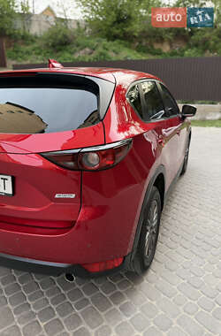 Внедорожник / Кроссовер Mazda CX-5 2017 в 