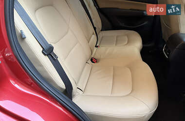 Внедорожник / Кроссовер Mazda CX-5 2017 в 