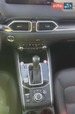 Позашляховик / Кросовер Mazda CX-5 2024 в 