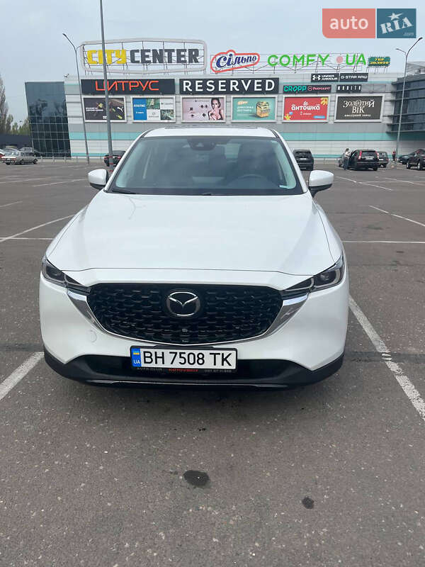 Позашляховик / Кросовер Mazda CX-5 2023 в 