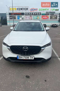 Позашляховик / Кросовер Mazda CX-5 2023 в 