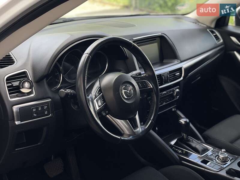 Внедорожник / Кроссовер Mazda CX-5 2015 в Надворной