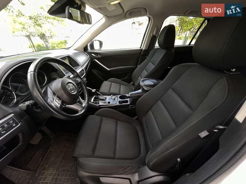 Внедорожник / Кроссовер Mazda CX-5 2015 в Надворной