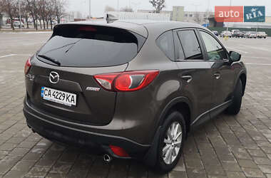 Позашляховик / Кросовер Mazda CX-5 2015 в 