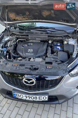 Позашляховик / Кросовер Mazda CX-5 2014 в 