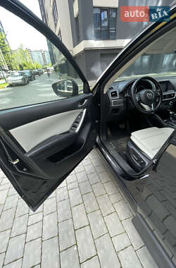 Позашляховик / Кросовер Mazda CX-5 2017 в 