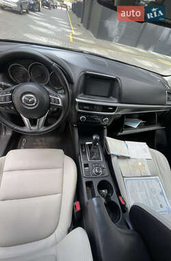 Позашляховик / Кросовер Mazda CX-5 2017 в 