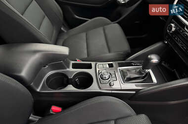 Внедорожник / Кроссовер Mazda CX-5 2017 в 
