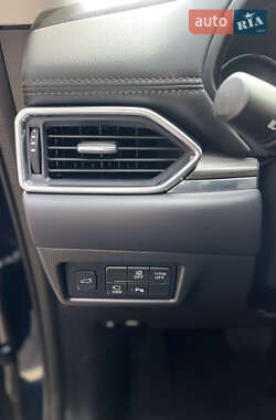 Позашляховик / Кросовер Mazda CX-5 2023 в 